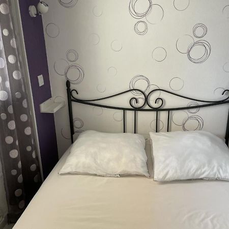 Bormes-Les-Mimosas - Appart 25M2 Avec Balcon - 4P Bormes-les-Mimosas Exterior foto