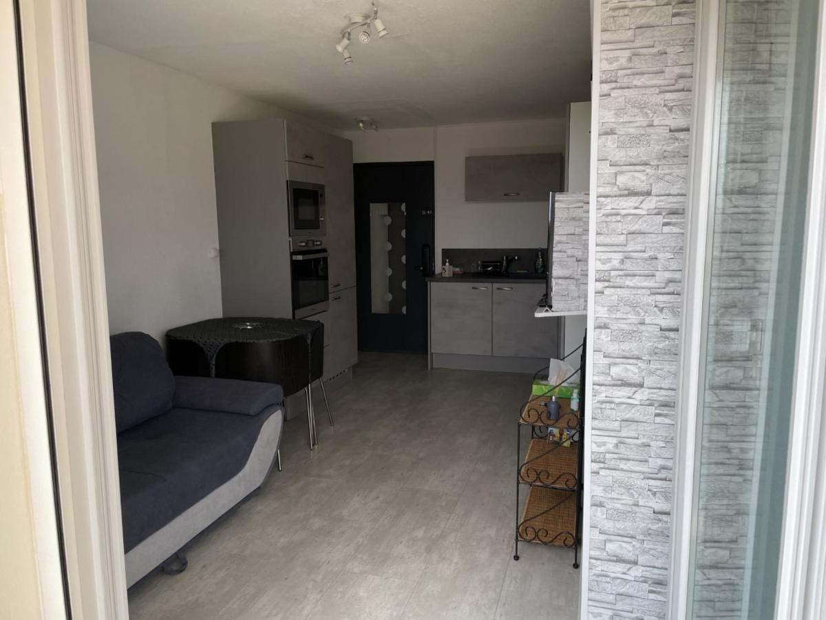 Bormes-Les-Mimosas - Appart 25M2 Avec Balcon - 4P Bormes-les-Mimosas Exterior foto