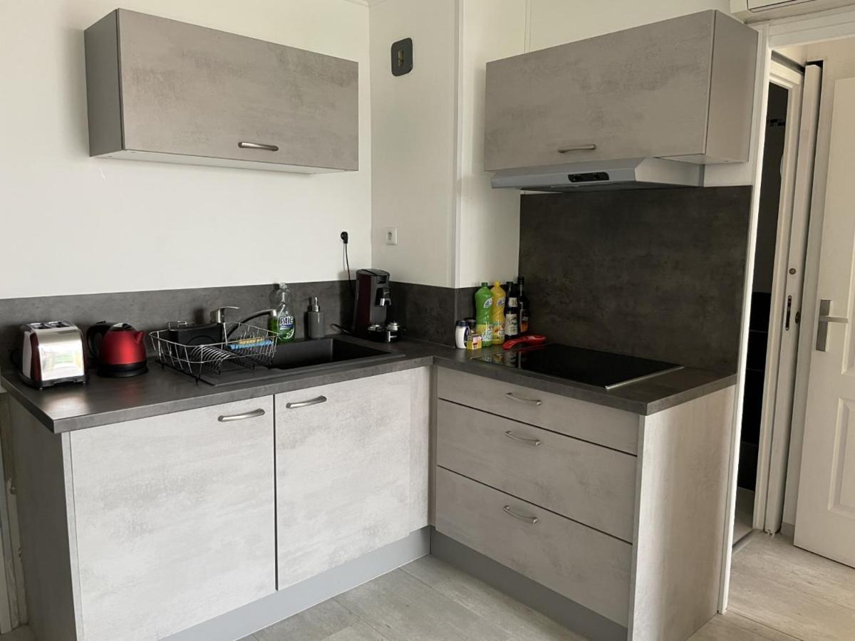 Bormes-Les-Mimosas - Appart 25M2 Avec Balcon - 4P Bormes-les-Mimosas Exterior foto